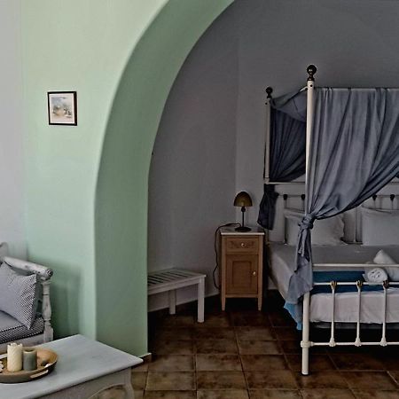 Solaris Hotell Folégandros Exteriör bild