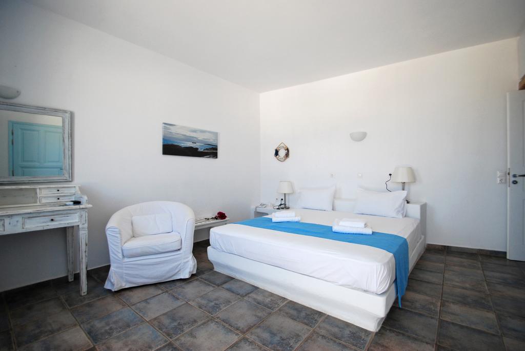 Solaris Hotell Folégandros Exteriör bild