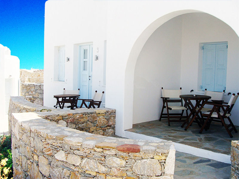 Solaris Hotell Folégandros Exteriör bild