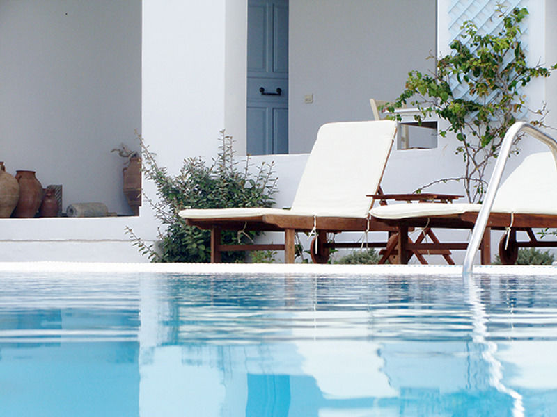 Solaris Hotell Folégandros Exteriör bild