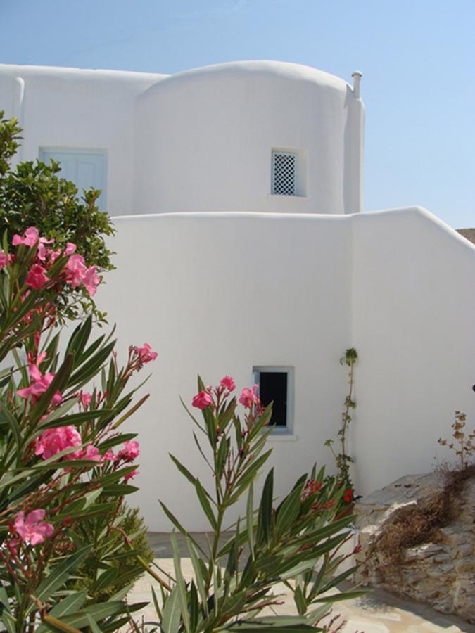 Solaris Hotell Folégandros Exteriör bild