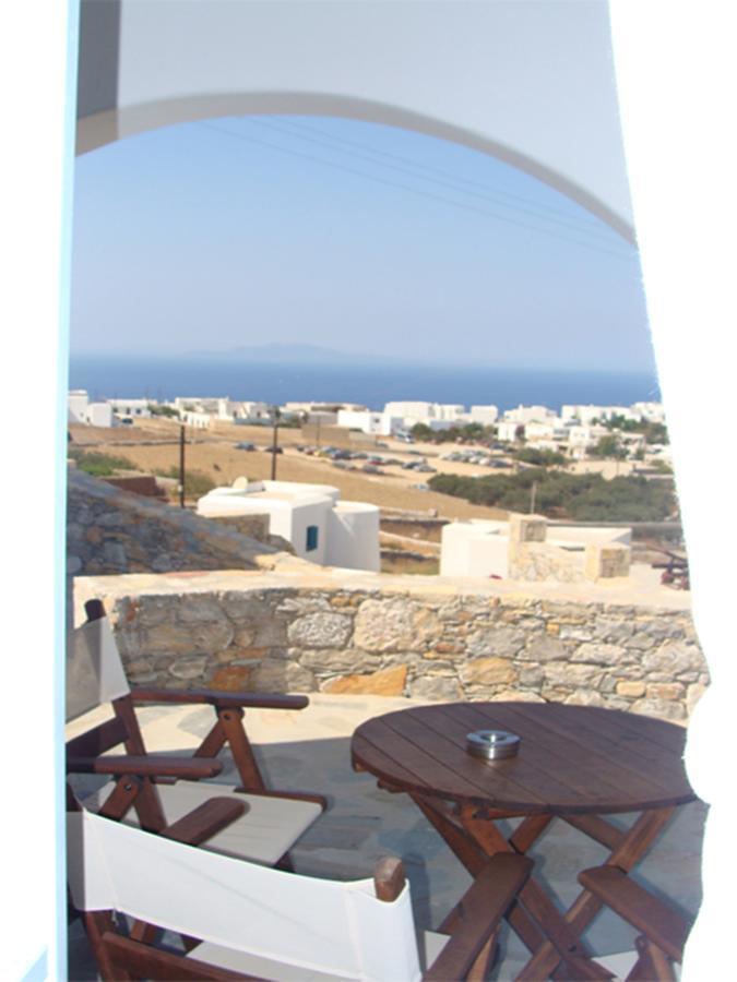 Solaris Hotell Folégandros Exteriör bild