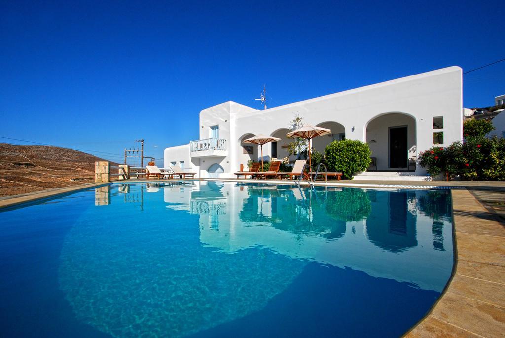 Solaris Hotell Folégandros Exteriör bild