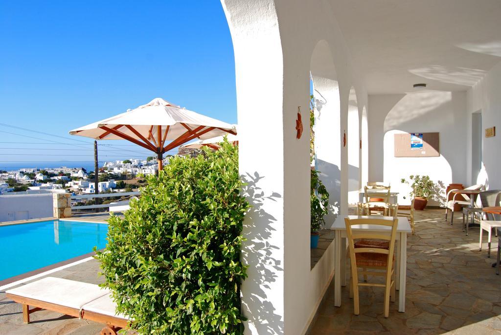 Solaris Hotell Folégandros Exteriör bild